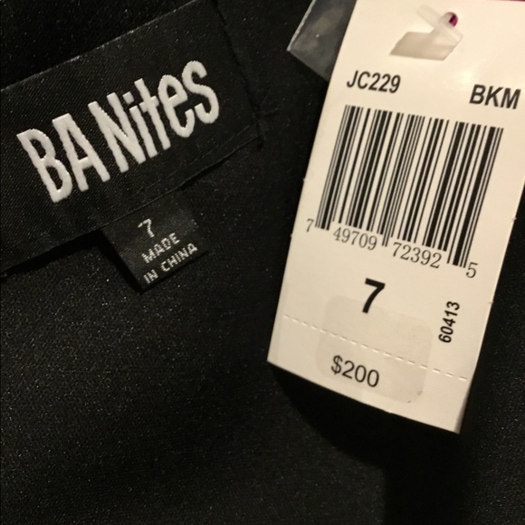 New! Floral Accent Peek a Boo Sides Dress - Picture 9 of 10